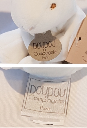 Peluche lapin blanc tenant un mouchoir DC303 sos