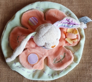 Doudou lapin Loupichou vert orange Doudou et compagnie