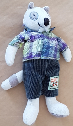 Peluche raton-laveur violet vert et gris Gaston - La grande famille - Petit modèle Moulin Roty