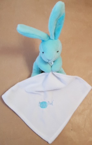 Peluche lapin bleu tenant un mouchoir *Bonbon* - BN956 Baby Nat