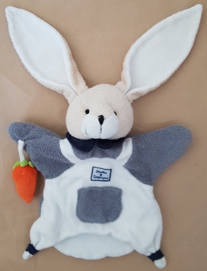 Doudou marionnette lapin carotte gris et blanc Doudou et compagnie