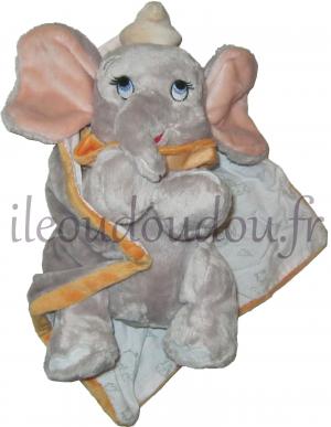 Peluche éléphant Dumbo dans sa couverture Disney Baby, Nicotoy, Simba Toys (Dickie)