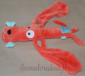 Doudou hochet chien rouge orange DPAM (Du Pareil Au Même)
