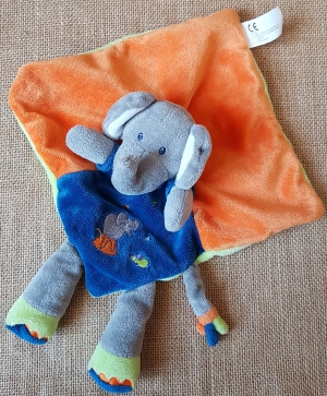 Doudou éléphant plat carré orange, bleu et gris Nicotoy, Kiabi - Kitchoun