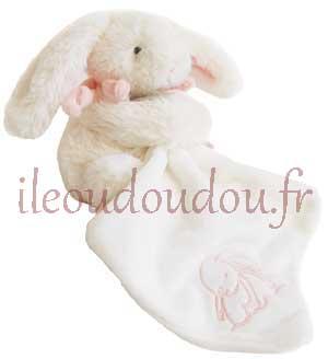 Peluche lapin Bonbon blanc et rose tenant un mouchoir - DC2580 Doudou et compagnie