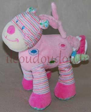 Peluche musicale ours panthère chien rose  Nicotoy