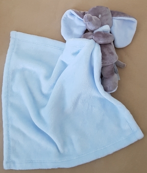 Eléphant gris avec un doudou bleu Nicotoy, Simba Toys (Dickie)