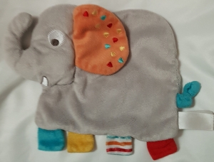 Doudou éléphant gris orange bleu jaune et rouge Simba Toys (Dickie), Nicotoy, Kiabi - Kitchoun