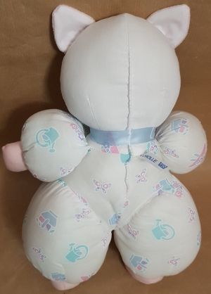 Peluche chat en tissu blanc bleu rose sos