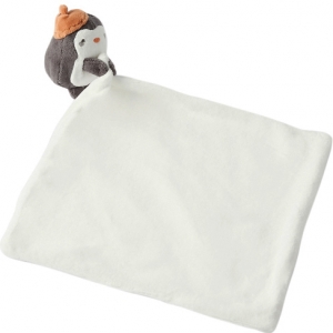Petit pingouin gris tenant un doudou blanc DPAM (Du Pareil Au Même)