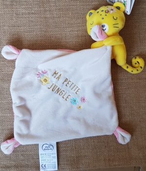 Peluche doudou panthère jaune Ma petite jungle Mots d'enfant - Leclerc