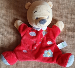 Doudou Winnie marionnette rouge cerf-volant Disney Baby, Nicotoy, Simba Toys (Dickie)
