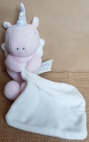 Peluche licorne rose avec mouchoir Mes Petits Cailloux - CMP un rêve de bébé