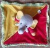 Doudou éléphant rouge et jaune CP International